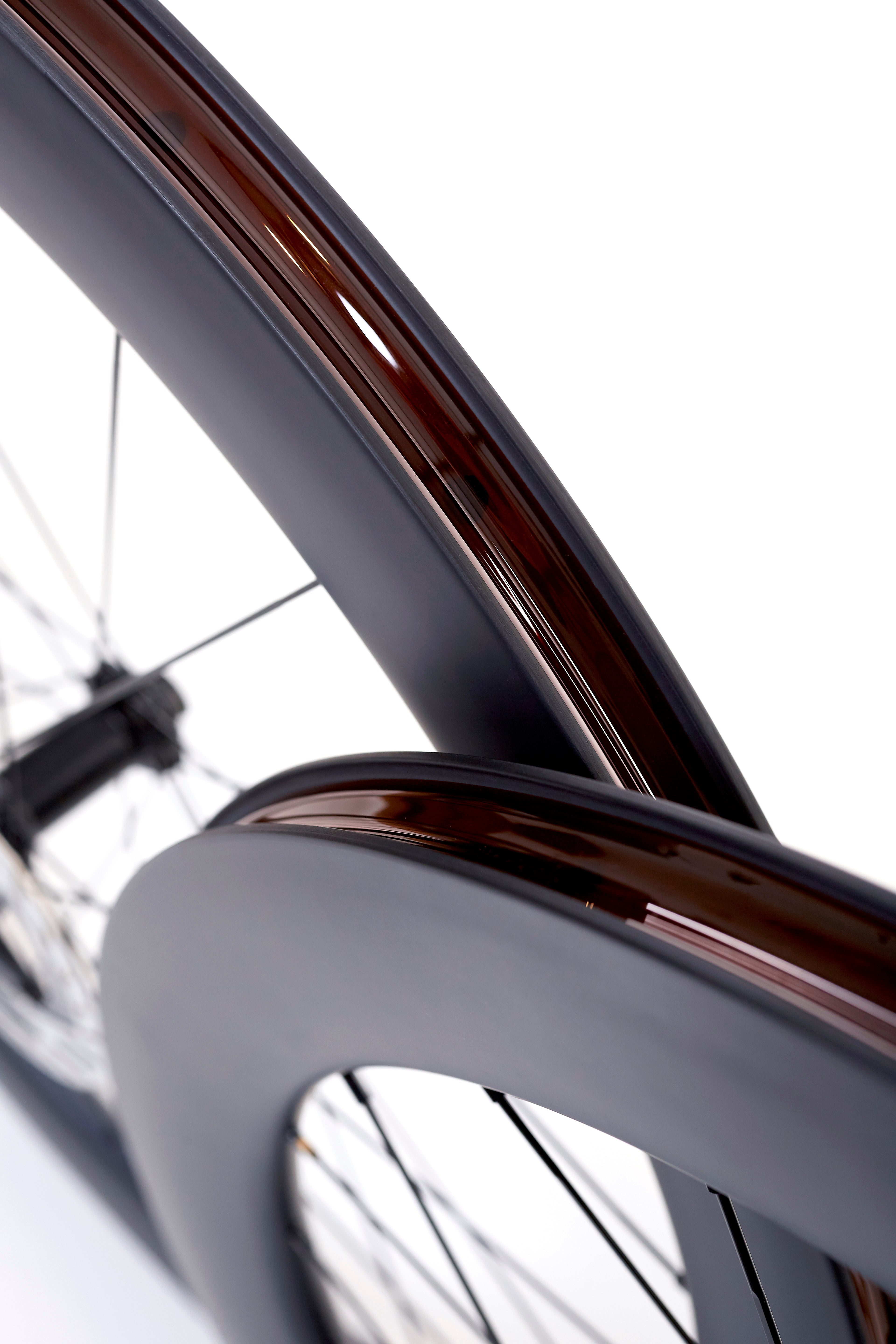 Ruedas de carbono Neruwheels con la cinta para tubeless colocada