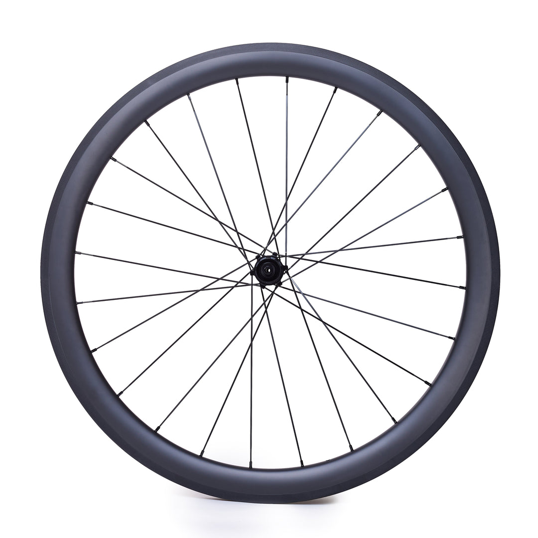 Rueda de carbono de 45 mm para freno de zapata, vista frontal, llanta tubeless ready de 20 mm internos