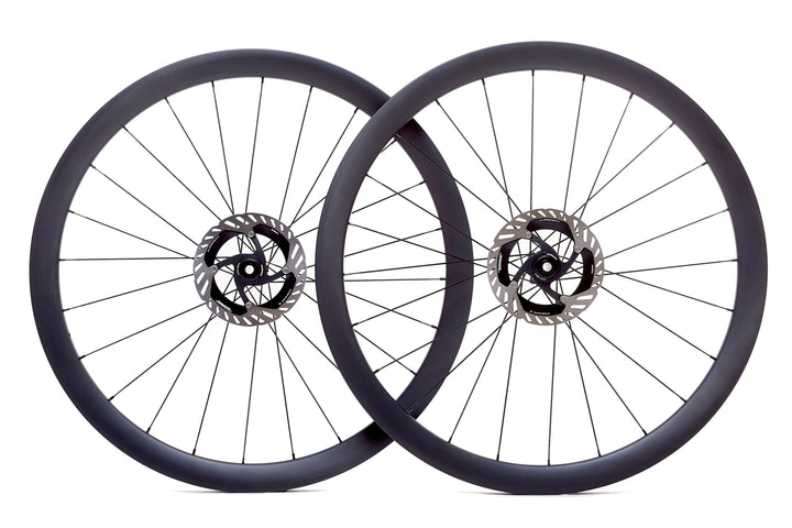 Ruedas de carbono de 40 mm para carretera montadas en bicicleta de disco, perfil bajo ligero para subir
